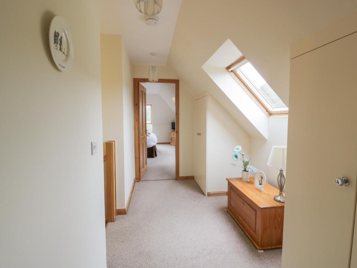 Lon Cottage Clunie Экстерьер фото
